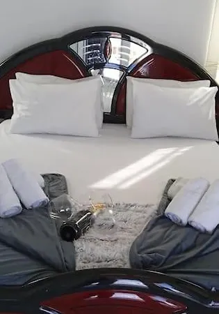 Vasia's Maisonette *